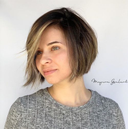 Short Bob Haircut for Women with Round Faces